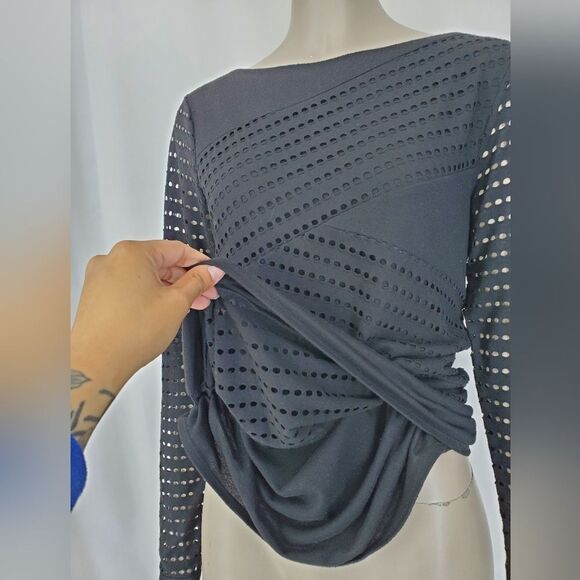 Vince Camuto Black Mesh-Like Long-Sleeve Bandage Top - Picture 5 of 12